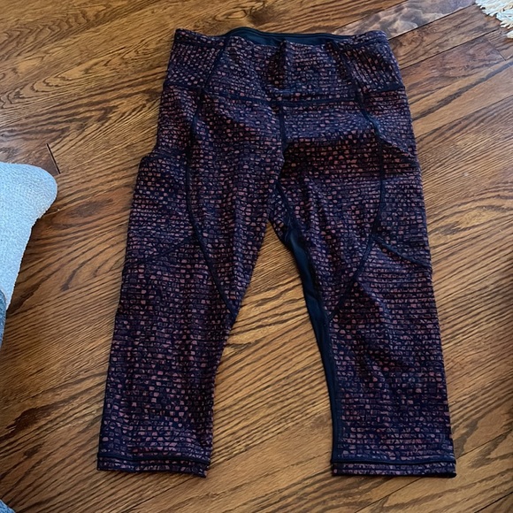 Lululemon leggings - Picture 2 of 5